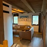 木屋 Suhaj